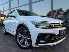 Volkswagen Tiguan - 2.0 TSI 4Motion Highline Business 2X R-Line