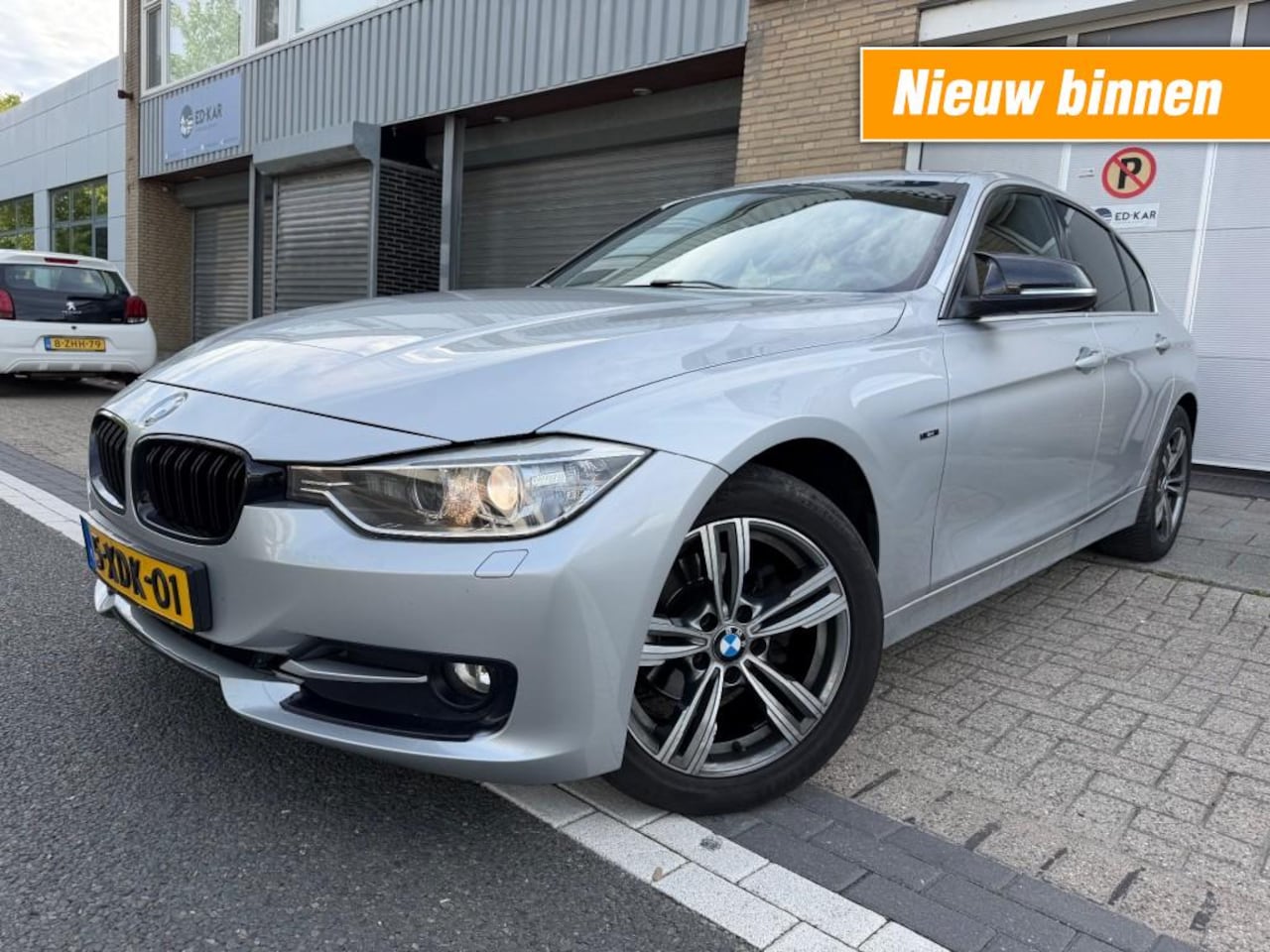 BMW 3-serie - 316i Executive Sport Nette auto NAP APK 7-2027 - AutoWereld.nl