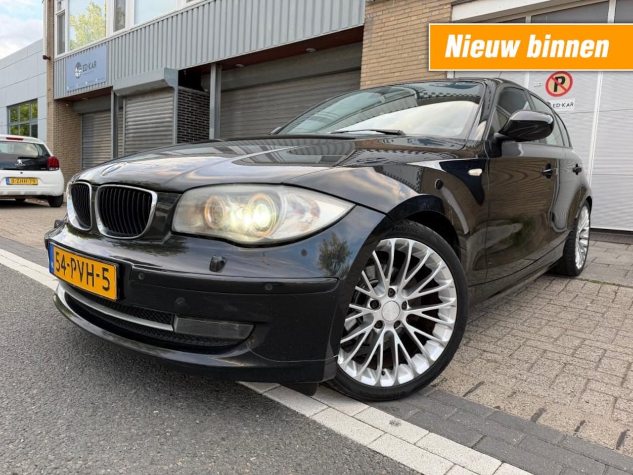 BMW 1-serie - 118i EffDyn. Ed. Business Line Ultimate Edition 118i EffDyn. Ed. Business Line Ultimate Edition - AutoWereld.nl