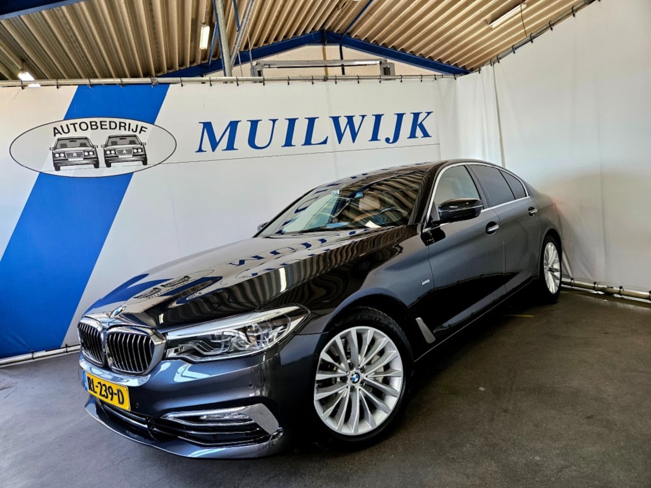 BMW 5-serie - 530i xDrive High Executive / 360 Camera / Head Up / NL Auto - AutoWereld.nl