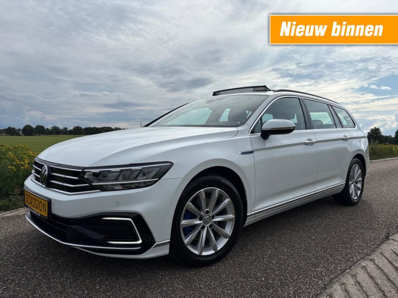 Volkswagen Passat - 1.4 TSI GTE / BUSSINESS / PANO / NETTE STAAT / VOL - AutoWereld.nl