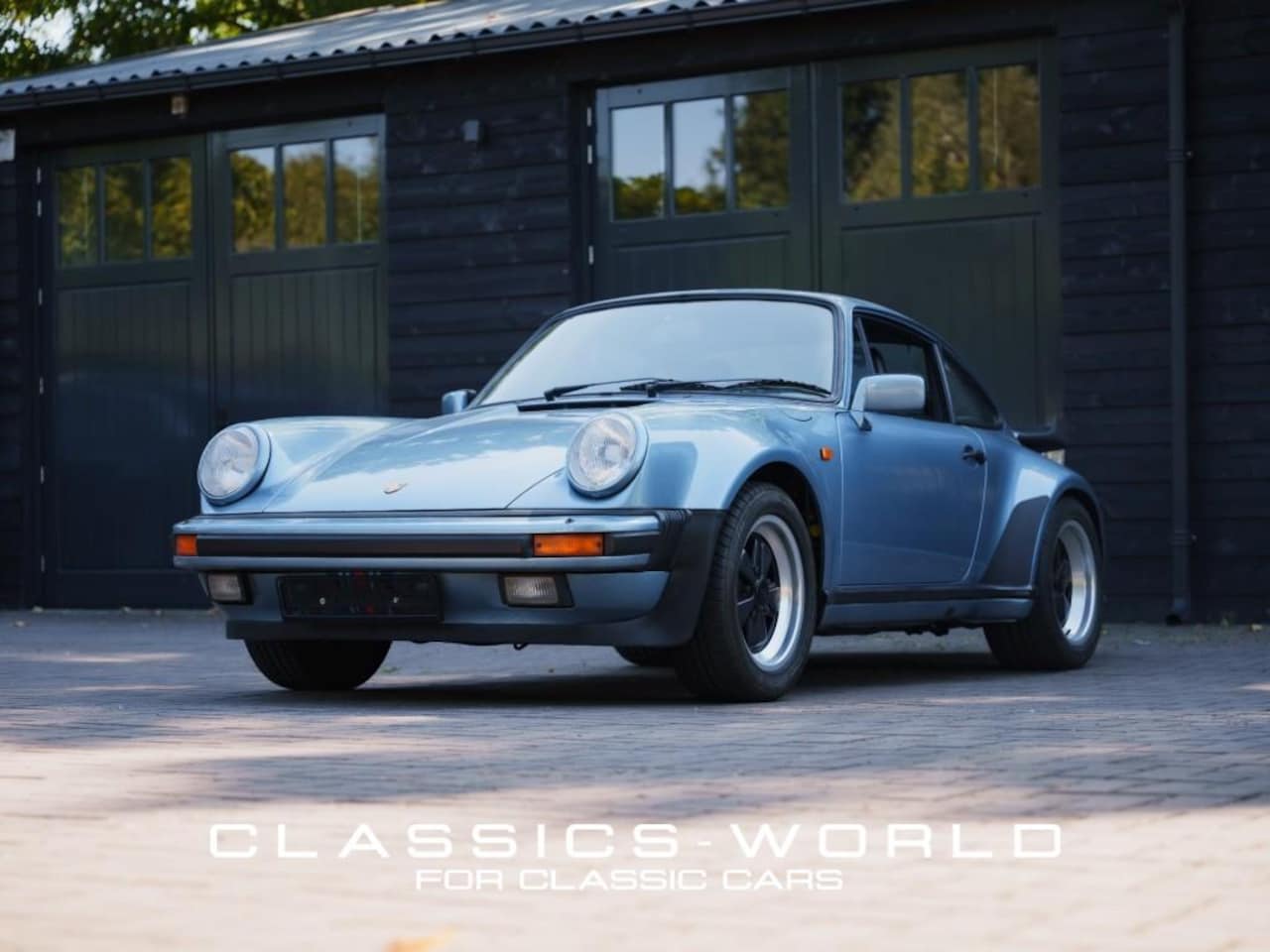 Porsche 911 - Turbo Italian Delivered - Matching Numbers - Iris Blau Metallic - AutoWereld.nl