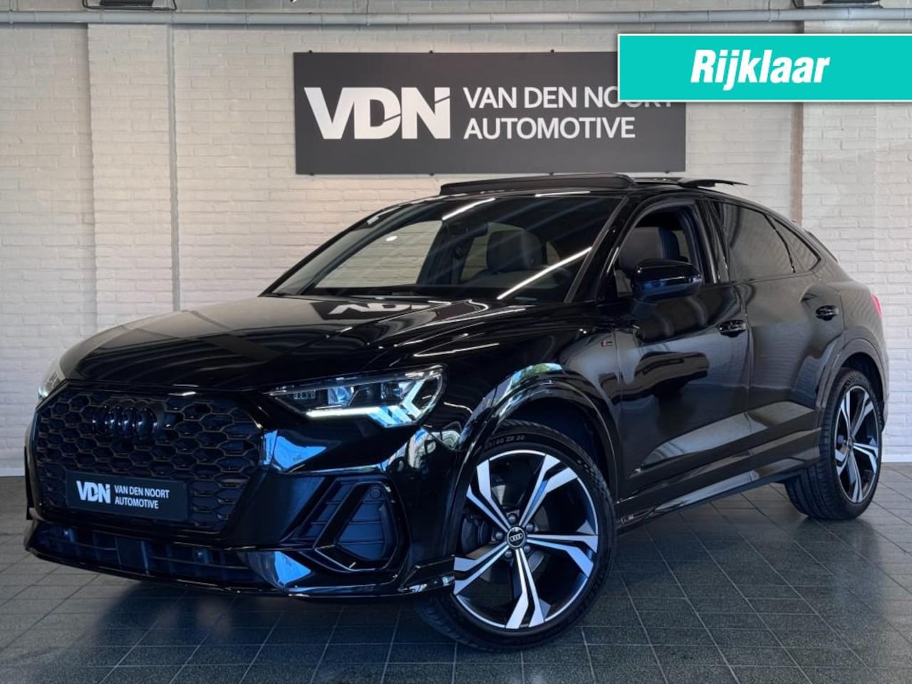 Audi Q3 Sportback - 35 TFSI 3x S-Line Black Edition Pano Sfeerv Matrix Keyless ACC 20'' - AutoWereld.nl