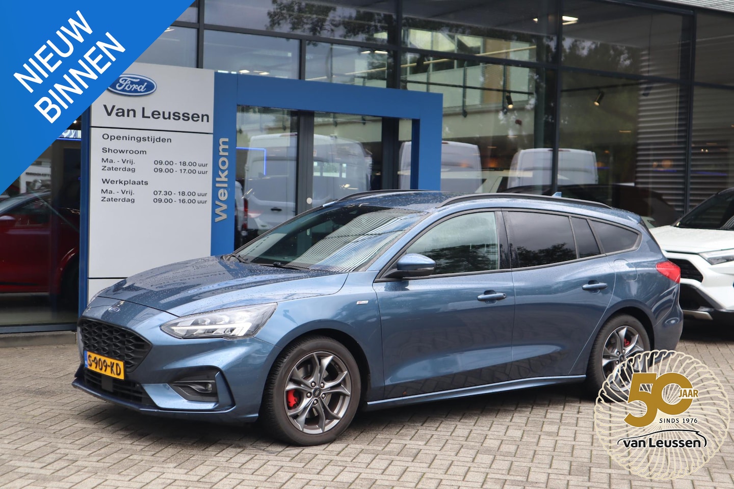 Ford Focus Wagon - 125PK ST-LINE WINTERPACK HEAD-UP KEYLESS CAMERA P-SENSOREN - AutoWereld.nl