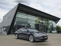 Tesla Model 3 - Long Range 351pk AWD 75 kWh *BTW* *SOH 85%* Panoramadak 19" LMV Sport Autopilot
