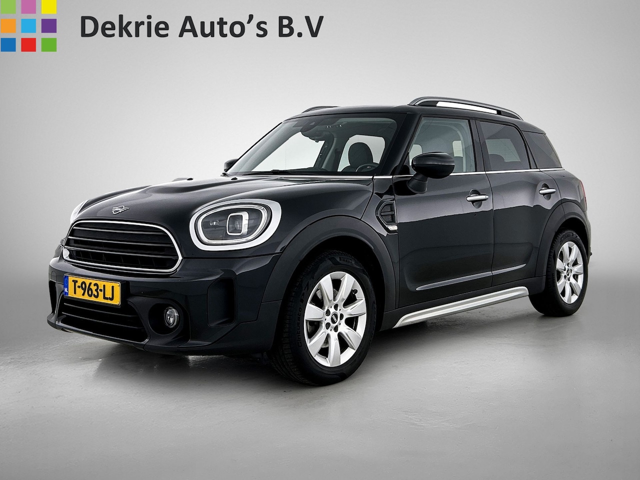 MINI Countryman - 1.5 136PK Automaat Cooper Classic / Trekhaak / Pdc+Camera / 1/2 Leder / Navigatie / Airco- - AutoWereld.nl