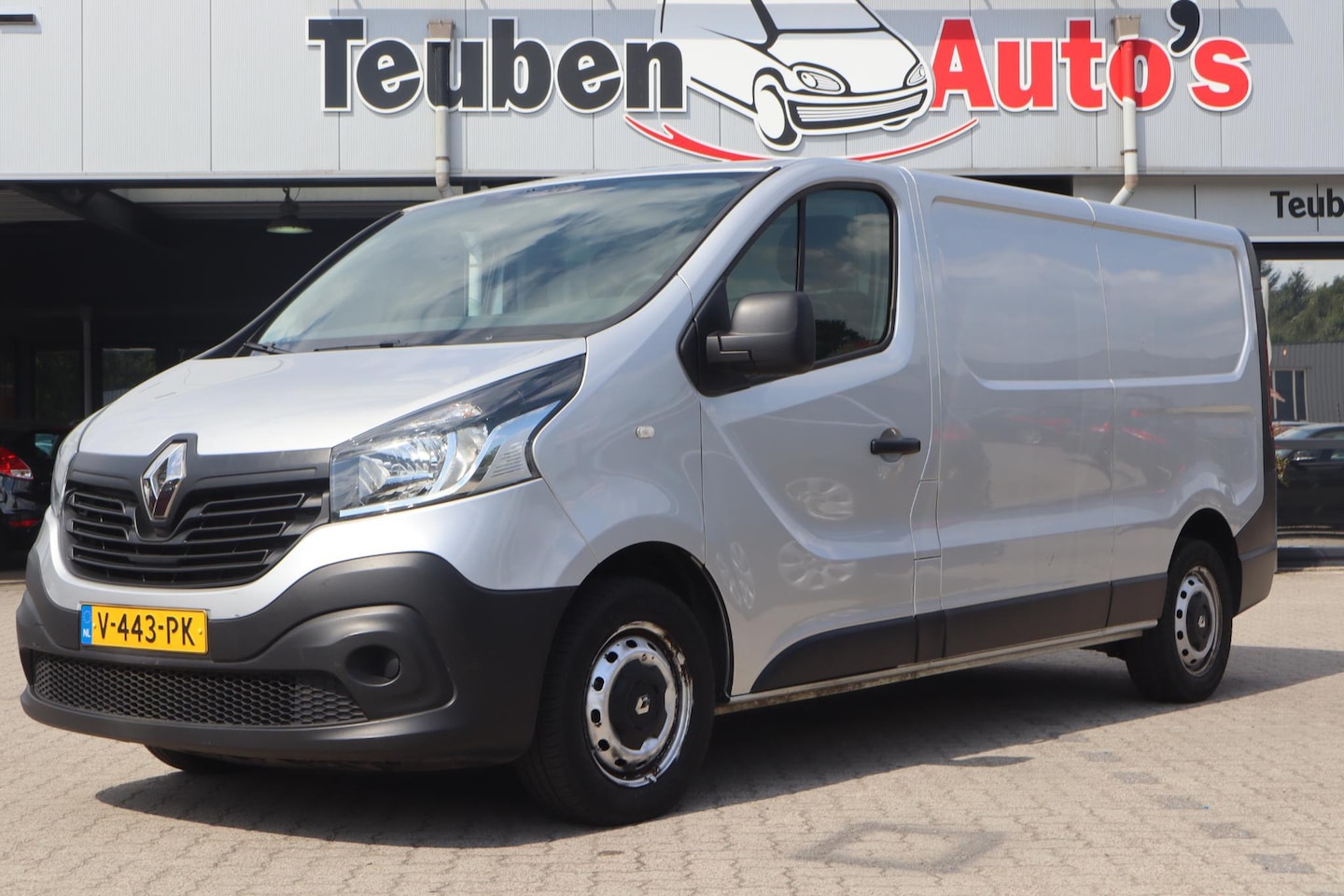 Renault Trafic - 1.6 dCi T29 L2H1 Luxe Airco | Cruise control | Navigatie | Trekhaak | Rechter zijdeur | Zi - AutoWereld.nl