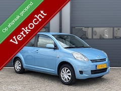 Daihatsu Sirion 2 - 1.0-12V Premium 1ste EIG
