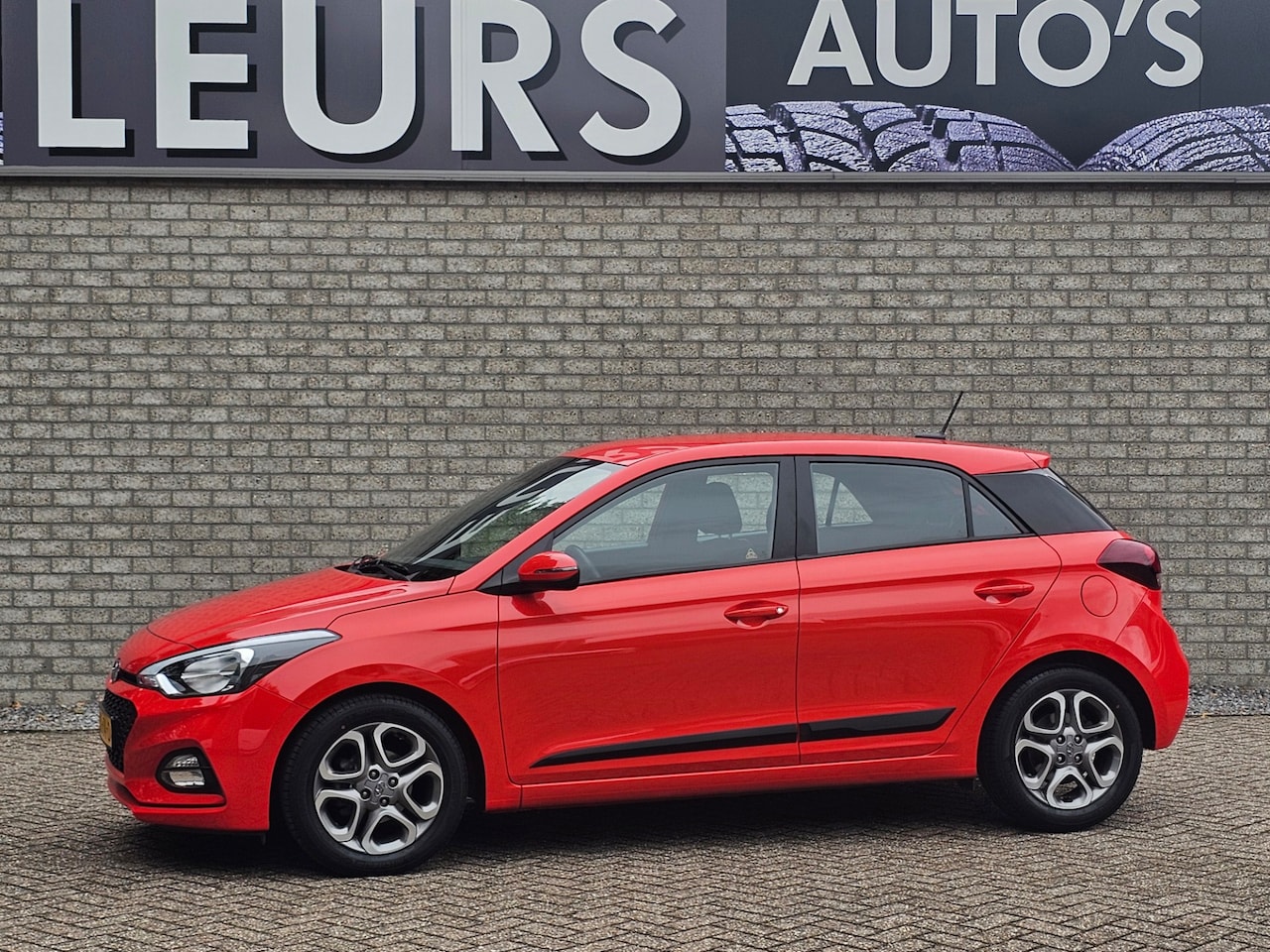 Hyundai i20 - 1.2 HP Business Edition Camera/Ccr/Pdc - AutoWereld.nl