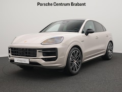 Porsche Cayenne Coupé - S E-Hybrid Black Edition