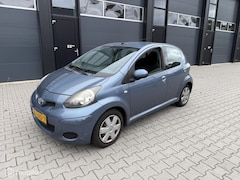 Toyota Aygo - 1.0-12V Aspiration Green