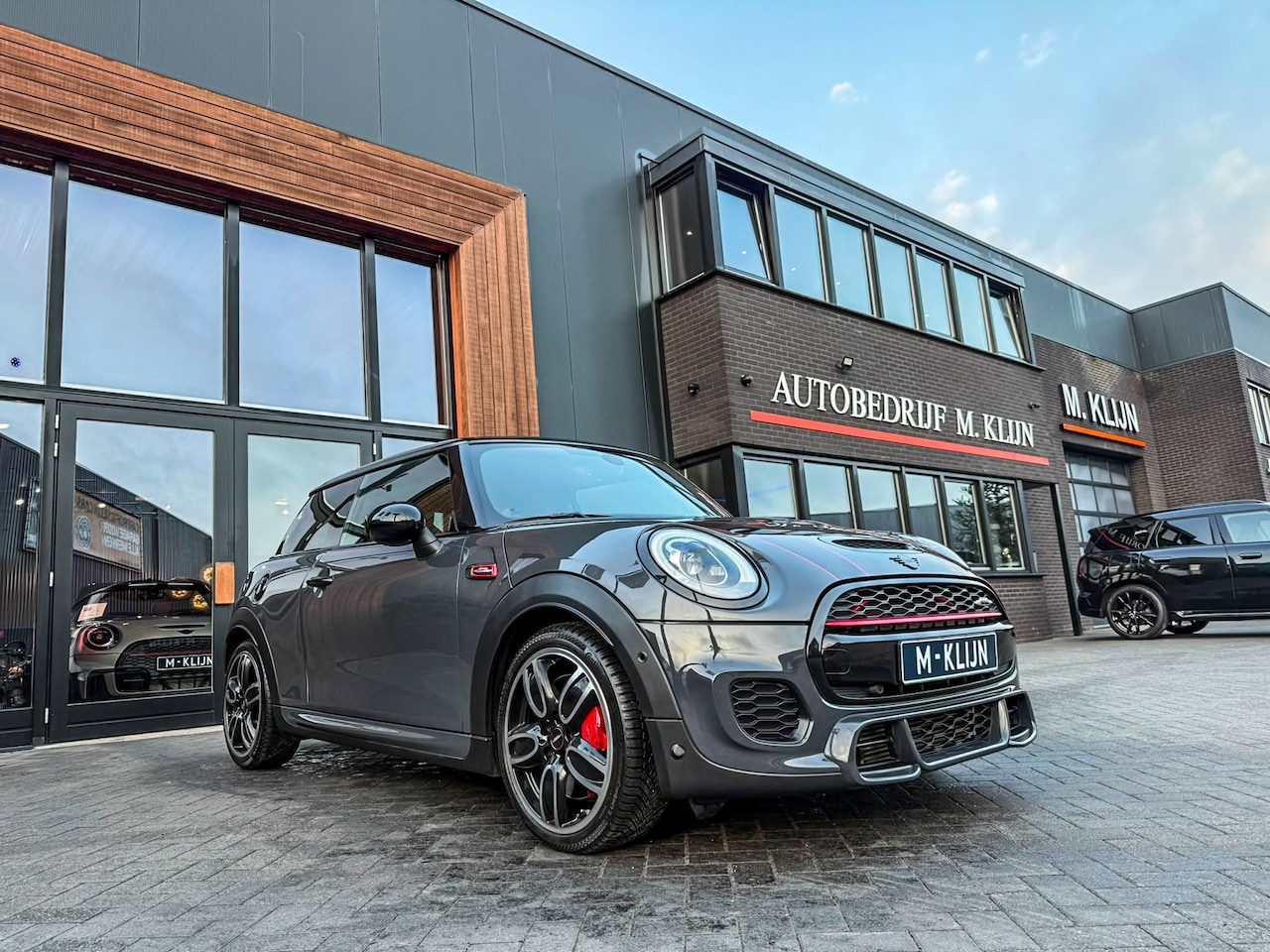 MINI 3-Deurs - 2.0 John Cooper Works F1 aut 231pk/Jcw pro uitlaat/Camera/Head up/Hk/Uniek - AutoWereld.nl
