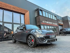 MINI 3-Deurs - 2.0 John Cooper Works F1 aut 231pk/Jcw pro uitlaat/Camera/Head up/Hk/Uniek