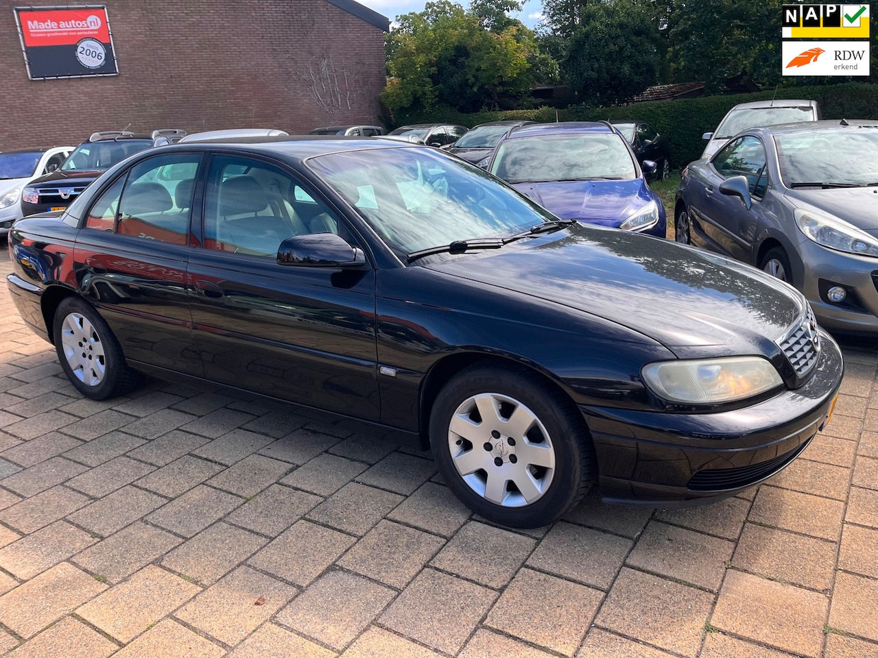 Opel Omega - 2.6i V6 Onyx Edition 2.6i V6 Onyx Edition - AutoWereld.nl