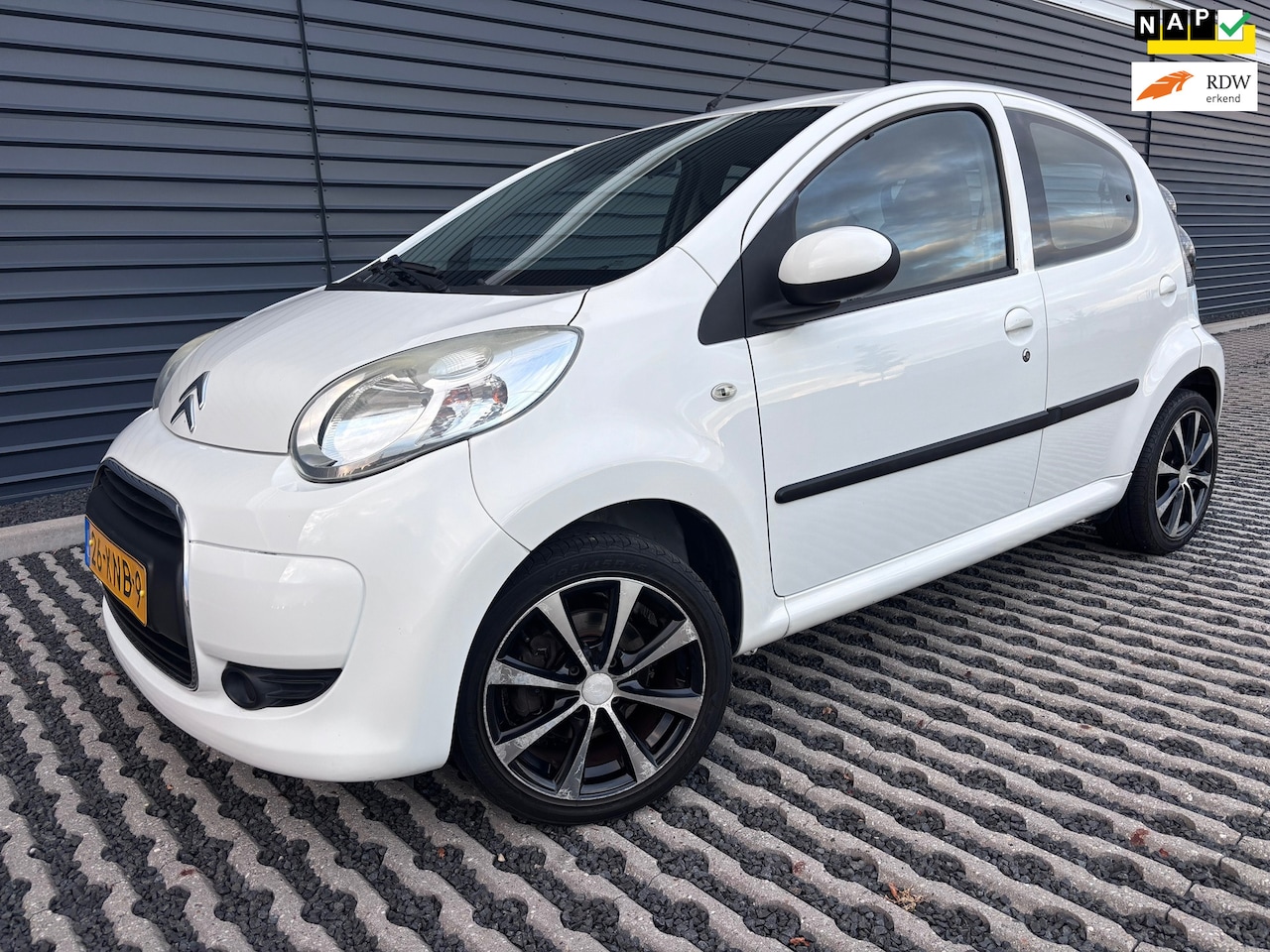 Citroën C1 - 1.0-12V Ambiance | 5-Deurs | LM Velgen - AutoWereld.nl