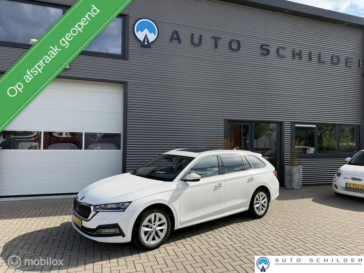 Skoda Octavia Combi - 1.0 TSI Style 1.0 TSI Style, Navi|El. Panodak|Keyless|Carplay|Pdc|1e Eig. - AutoWereld.nl