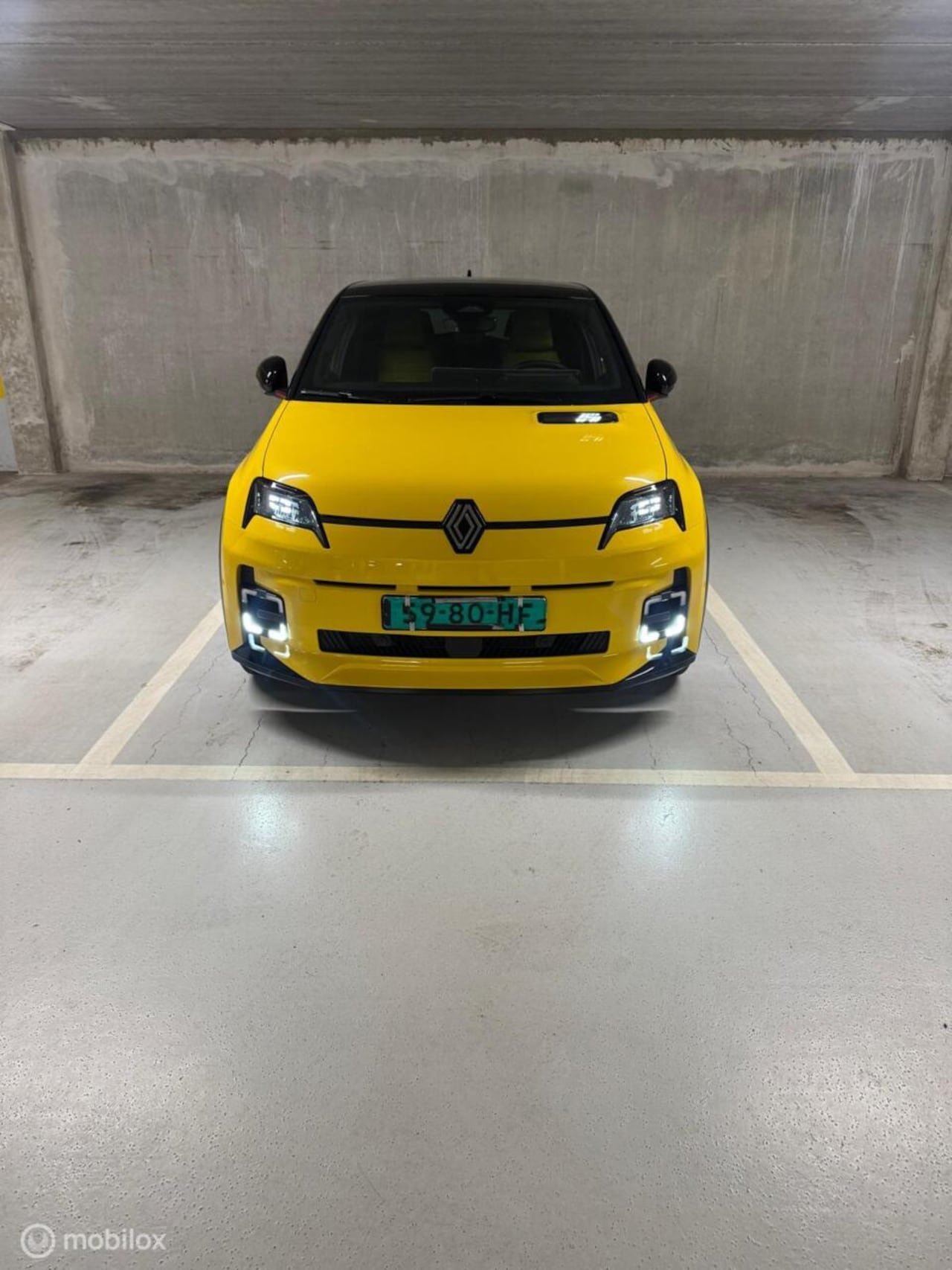 Renault 5 - comfort range iconic cinq 52 kWh - AutoWereld.nl