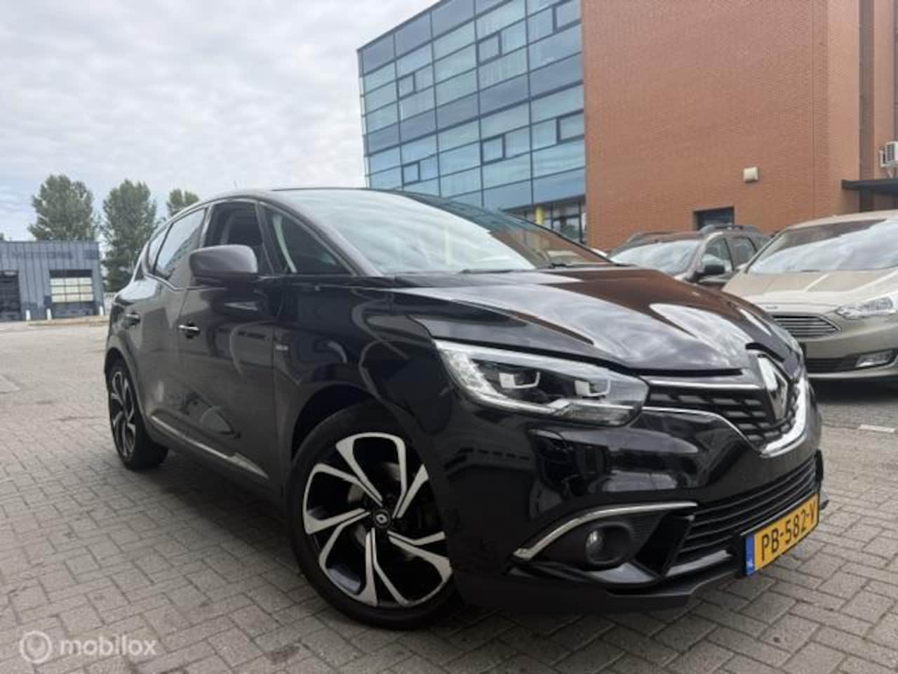 Renault Scénic - 1.2 TCe Bose edition Full option nette staat - AutoWereld.nl