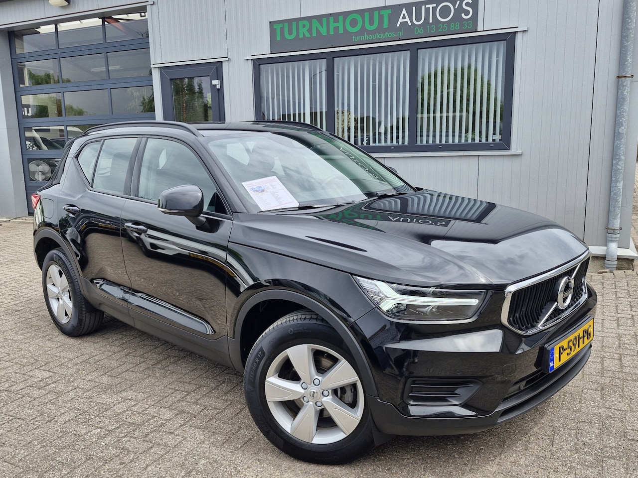 Volvo XC40 - T2 Momentum | Camera - AutoWereld.nl