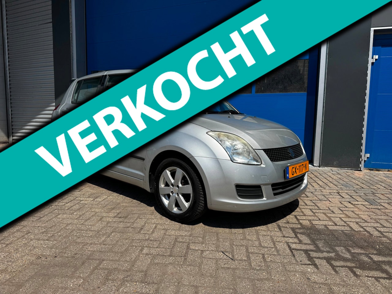 Suzuki Swift - 1.3 Comfort *Carplay* Achteruitrijcamera *Airco* - AutoWereld.nl