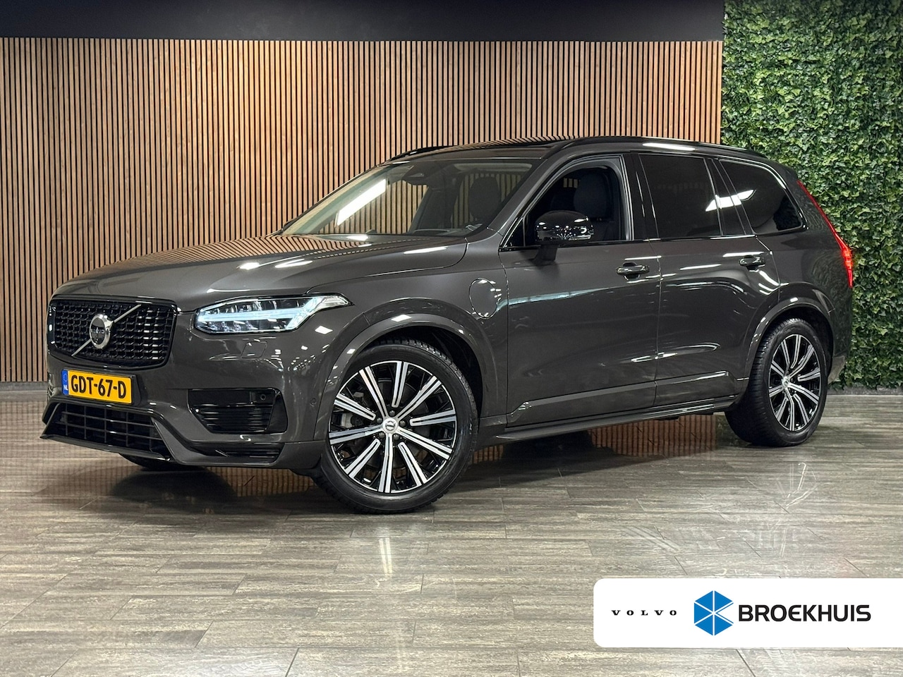 Volvo XC90 - T8 AWD Recharge Ultra Dark | Vol! | Bowers & Wilkins | Luchtvering | Stoelventilatie | Tre - AutoWereld.nl