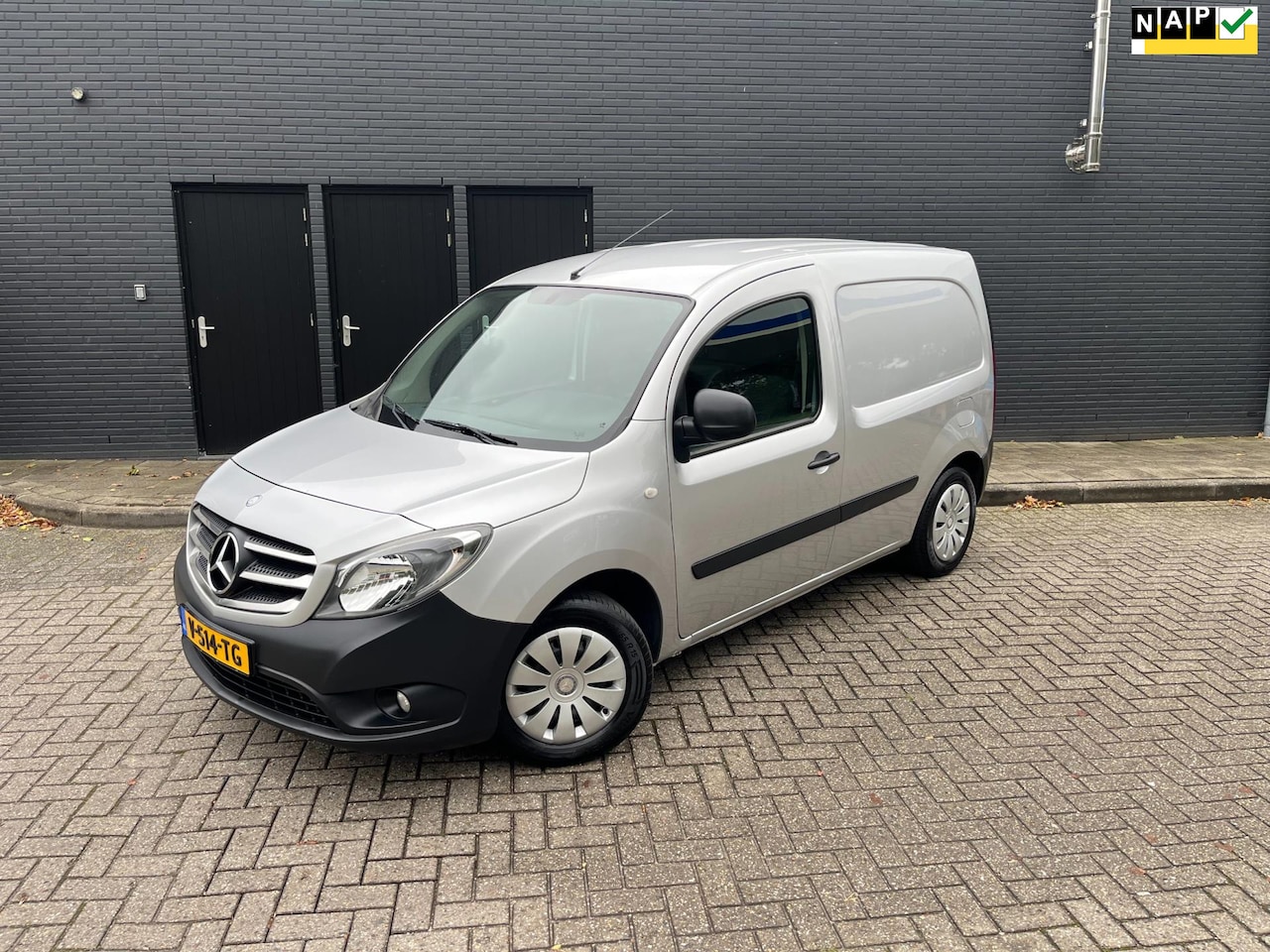 Mercedes-Benz Citan - 109 CDI Versnellingsbak maakt lawaai - AutoWereld.nl