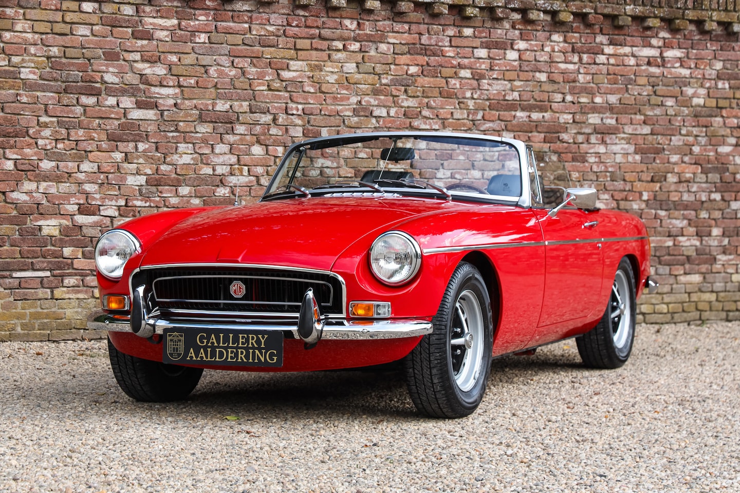 MG B type - Roadster Overdrive "Restored condition" "Restored condition" - A complete restoration from - AutoWereld.nl