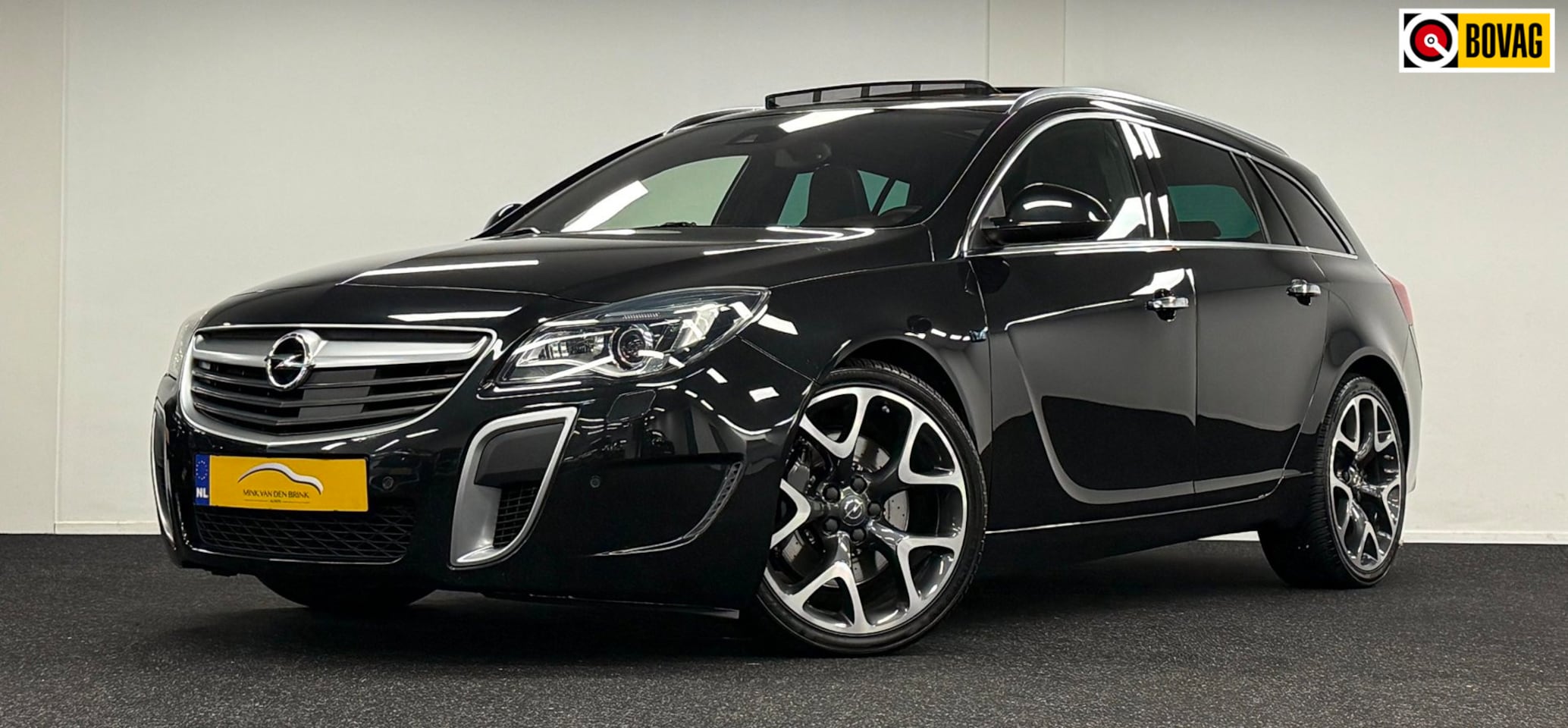 Opel Insignia - 2.8 T OPC 4x4*325PK*DealerOh*Opendak*Navi*Camera*20'' - AutoWereld.nl