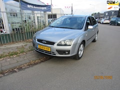 Ford Focus - 1.6-16V First Edition, automaat, airco, cruise controle, 5 drs