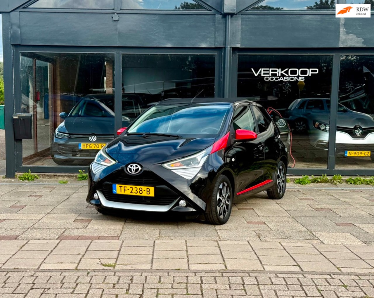 Toyota Aygo - 1.0 VVT-i Vouwdak Achteruit Camera / CarPlay - AutoWereld.nl