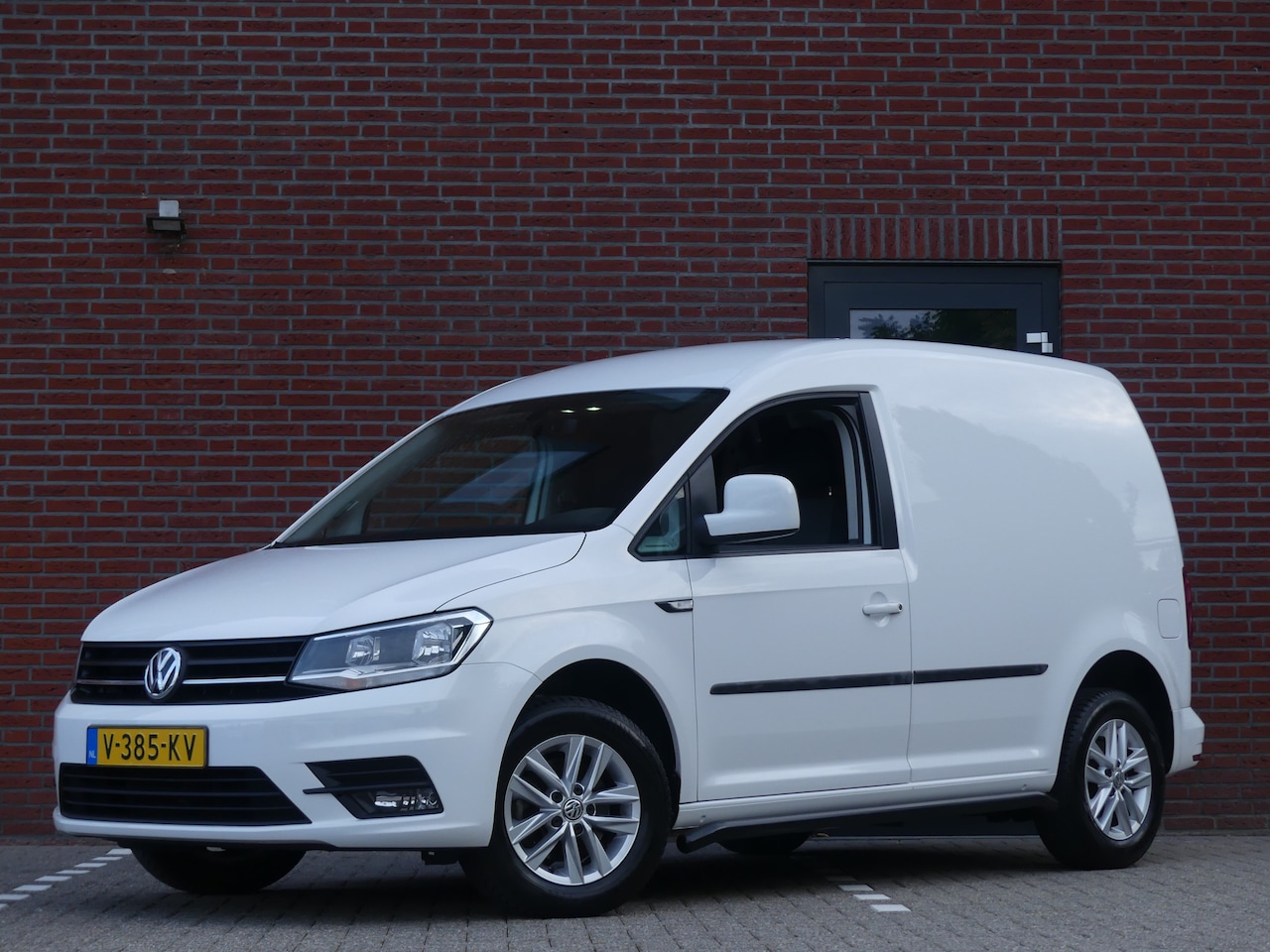 Volkswagen Caddy - 2.0 TDI Highline / Automaat - AutoWereld.nl