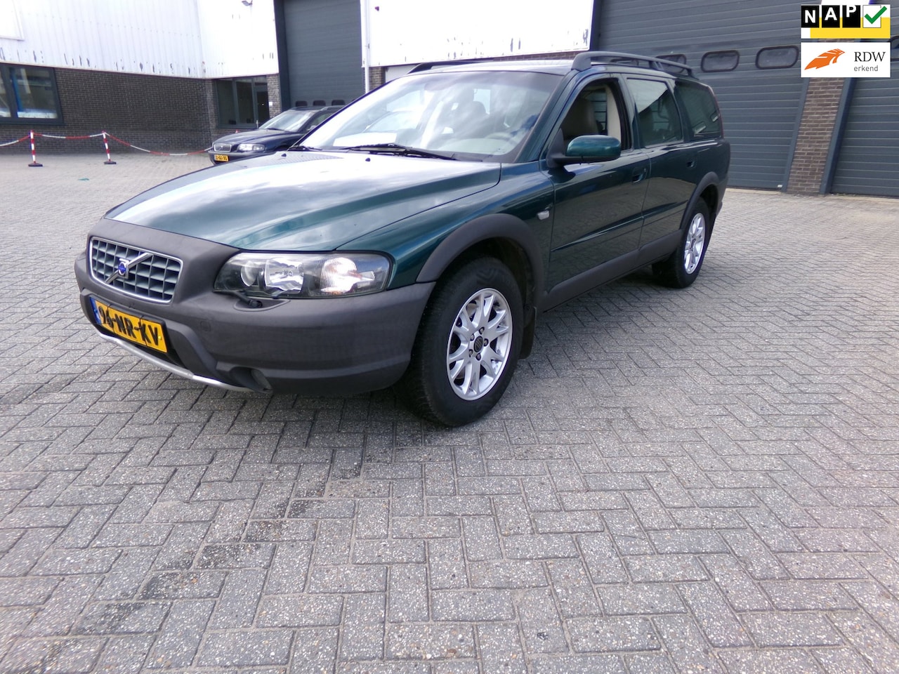 Volvo XC70 - 2.5 T Geartronic Comfort Line 2.5 T Geartronic Comfort Line - AutoWereld.nl