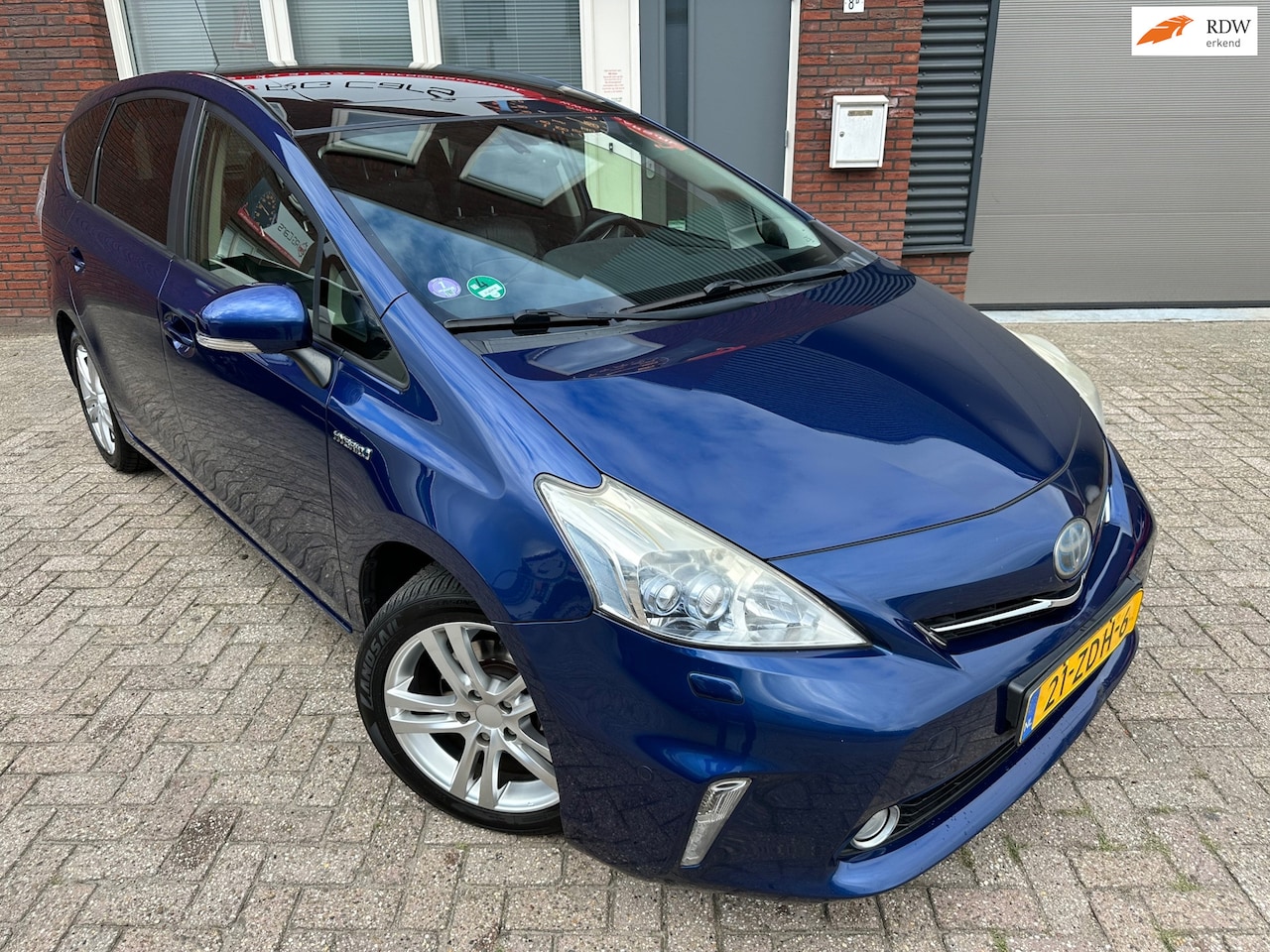 Toyota Prius Wagon - 1.8 Dynamic Business / Pano / JBL / Leder / Navi / Camera / PDC - AutoWereld.nl