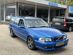 Volvo V70 - 2.4 R 265pk AWD LASER BLUE Schuifdak Family