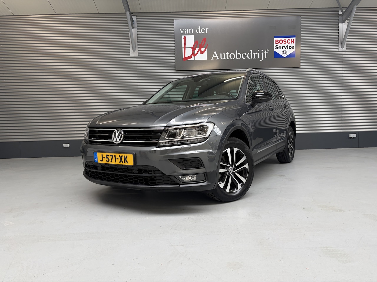 Volkswagen Tiguan - 1.5 TSI ACT/DODE HOEK/TREKH WEGKLAP/DIGI CP/PDC/CAMERA/ENZ - AutoWereld.nl