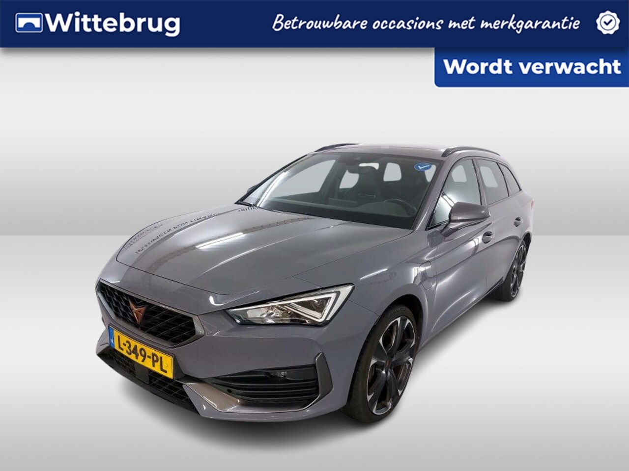 CUPRA Leon Sportstourer - 1.4 e-Hybrid VZ Business / AUTOMAAT/ ADAPTIVE CRUISE/ PARKEER SENSOREN/ DIGITAL DASH/ NAVI - AutoWereld.nl