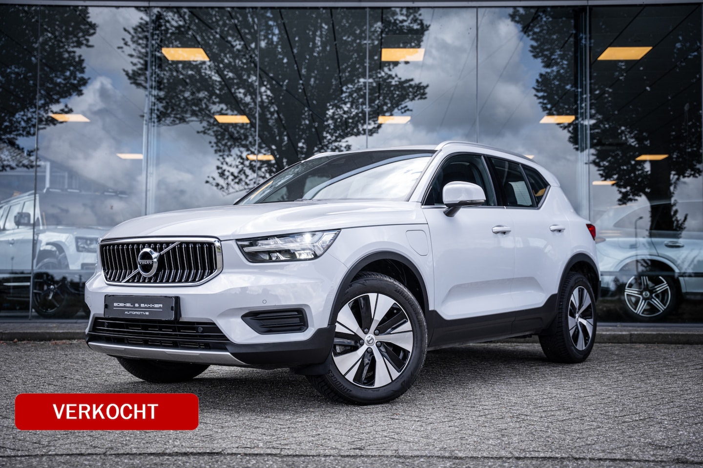 Volvo XC40 - T5 Recharge Inscription ** Stoelverwarming ** Navigatie ** - AutoWereld.nl