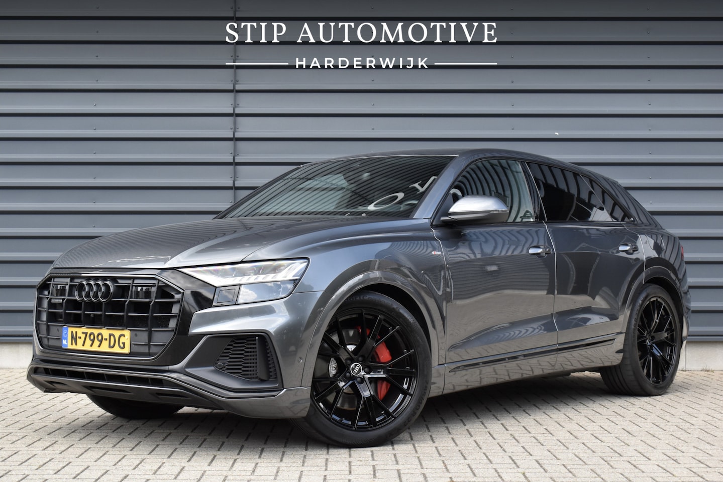 Audi Q8 - 55 TFSI e Quattro Pro Line S | ACC | RS-Seats | Head-Up | B&O | Softclose | 22'' Wielen | - AutoWereld.nl