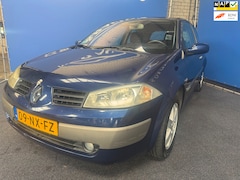 Renault Mégane - 1.6-16V Dynamique Comfort Nieuwe APK