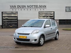 Daihatsu Sirion 2 - 1.0-12V Premium / Zuinig / 5 Deurs / N.A.P
