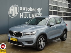 Volvo XC40 - 2.0 T4 Momentum Pro