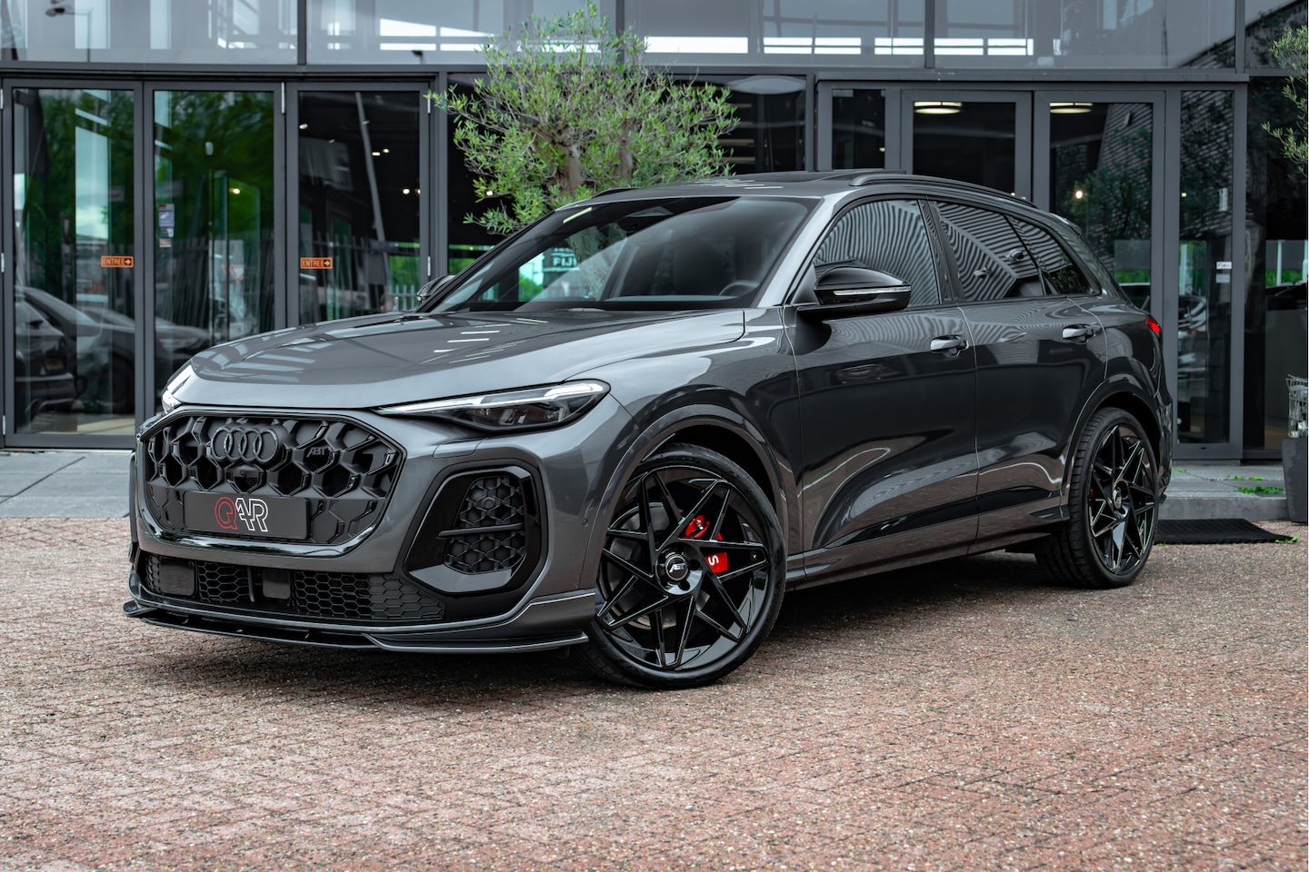 Audi SQ5 - ABT 3.0 TFSI 470pk quattro | ABT Power R | ABT SPORT 22" | Panoramadak | Luchtvering | Car - AutoWereld.nl