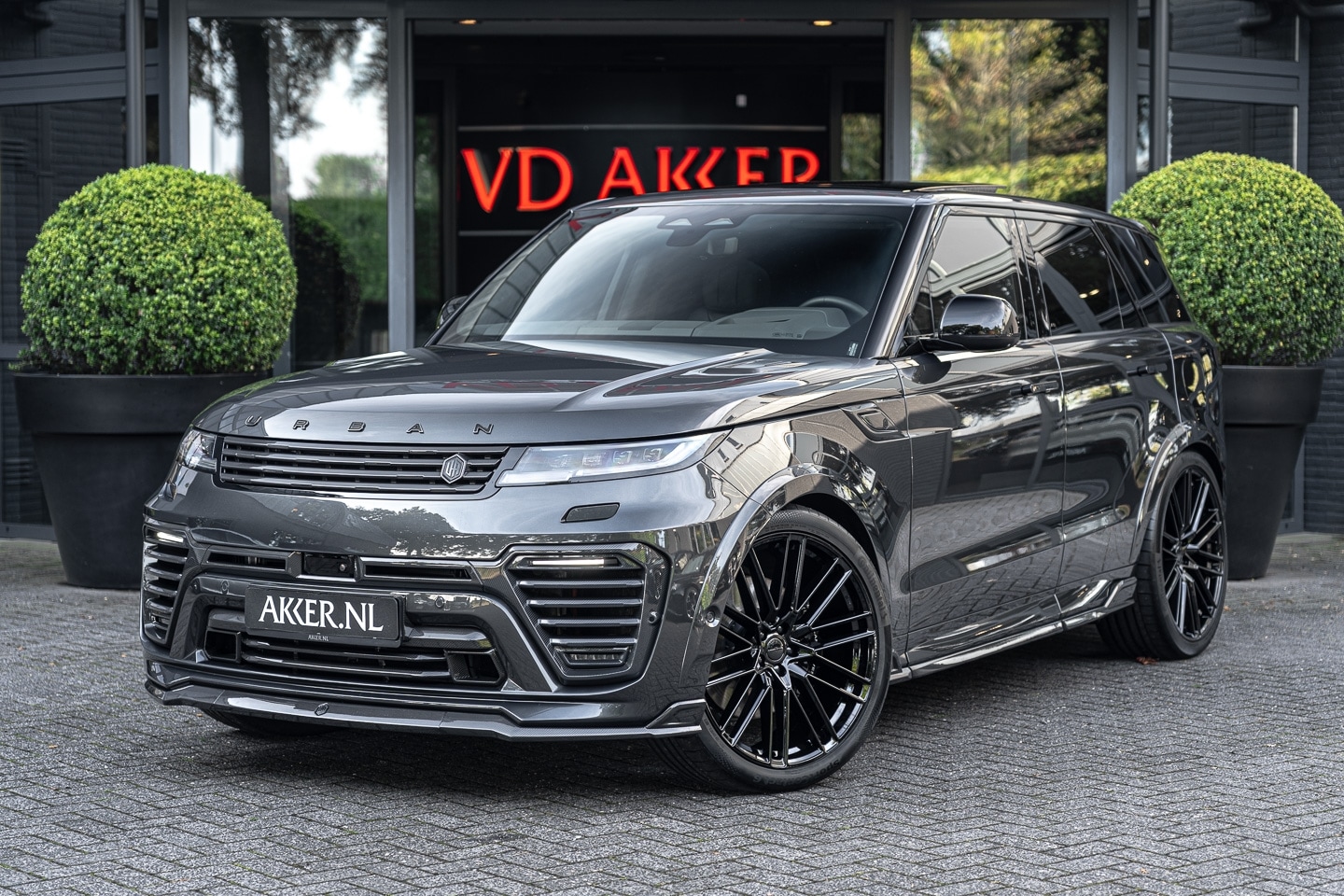 Land Rover Range Rover - LANDROVER P550e Autobiography URBAN Widetrack | 24 Inch | Carbon | Massage | 4WSturing | B - AutoWereld.nl