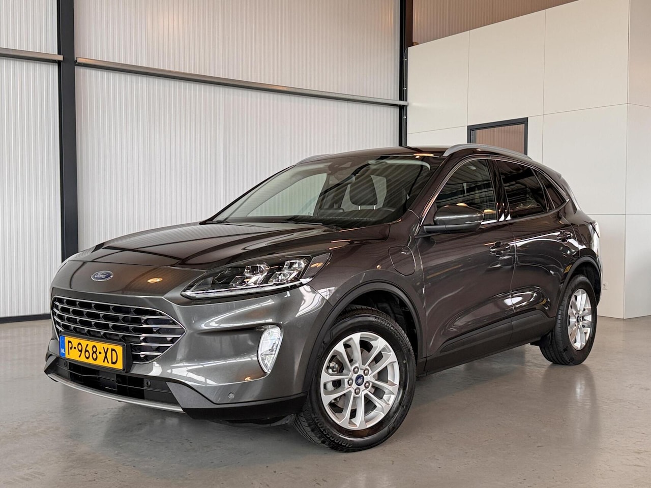 Ford Kuga - 2.5 165kW PHEV Titanium X Automaat - AutoWereld.nl