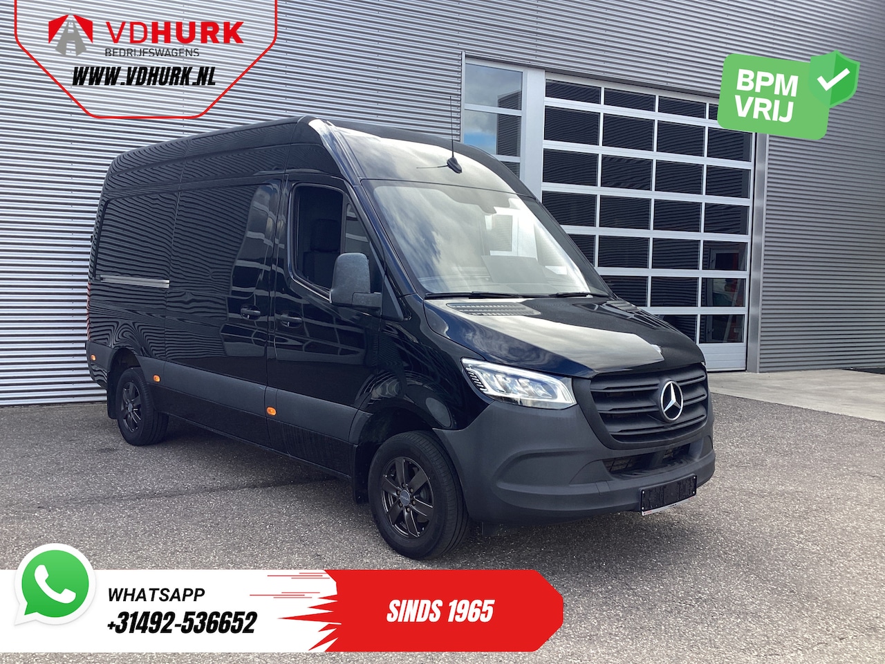 Mercedes-Benz Sprinter - 317 CDI Aut. L2H2 LED/ Gev.Stoel/ Stoelverw./ Standkachel/ Carplay/ Cruise/ Camera/ Trekha - AutoWereld.nl