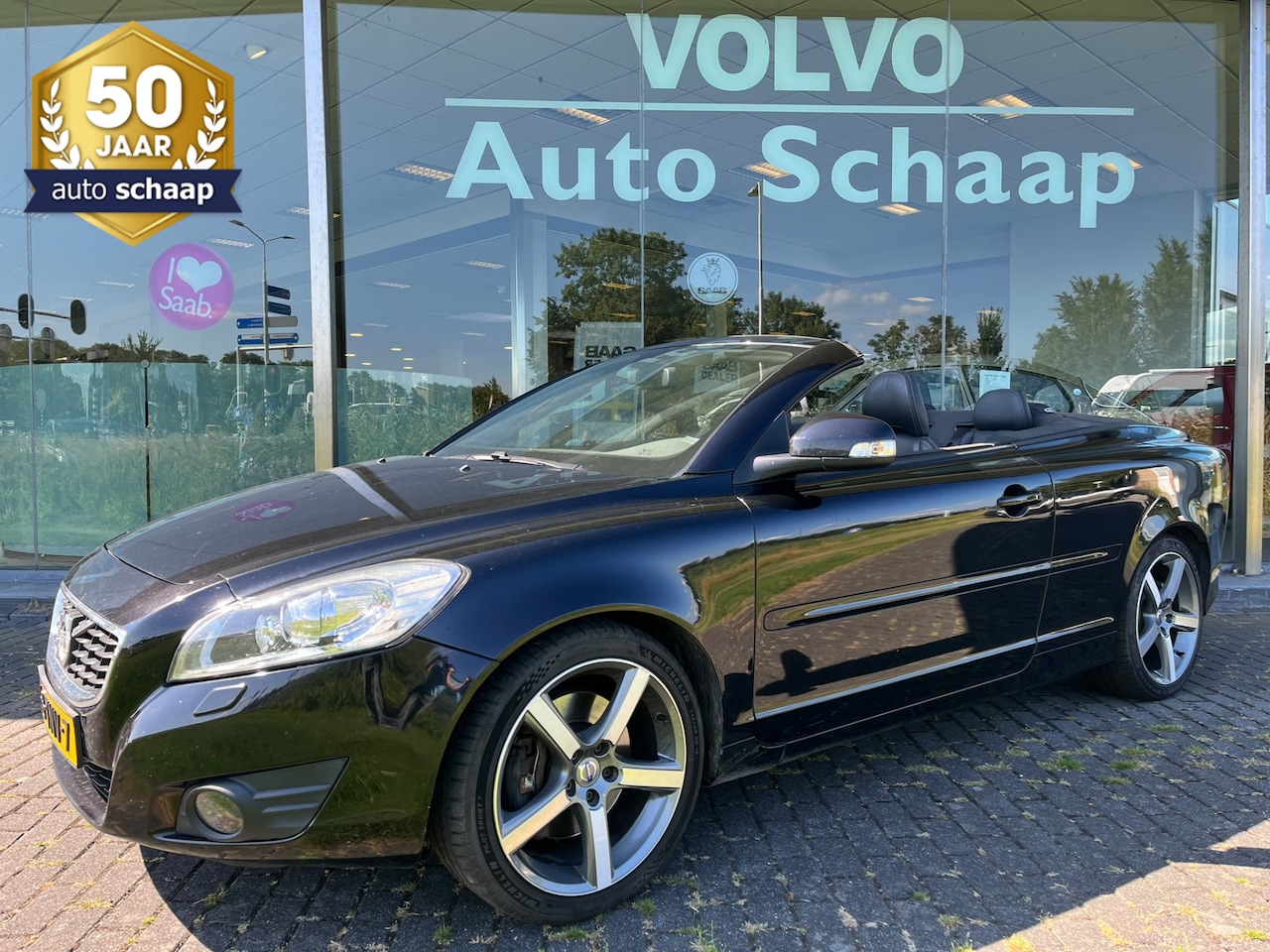 Volvo C70 Convertible - 2.0 D3 Summum Automaat | Rijklaar incl garantie | Meesturende xenon Stoelverwarming 18 inc - AutoWereld.nl