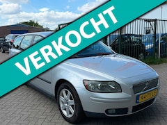 Volvo V50 - 1.8 Edition I 1e eigenaar airco trekhaak elektrische ramen cv op afs