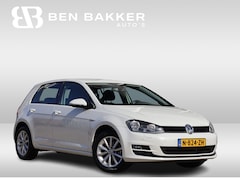 Volkswagen Golf - 1.2 TSI Lounge | Stoelverwarming | Trekhaak | Clima |