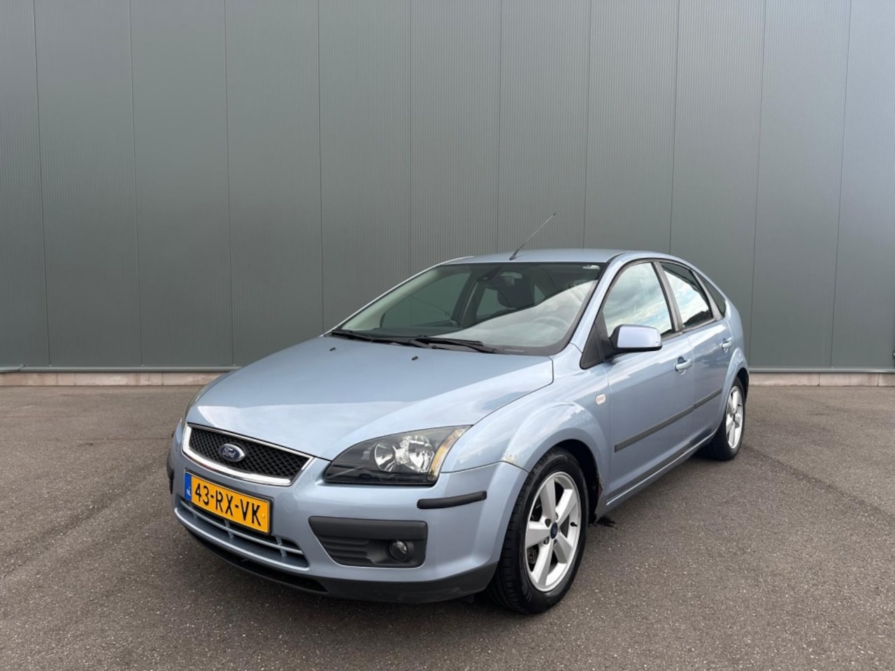 Ford Focus - 1.6-16V Futura AIRCO | AUTOMAAT ! - AutoWereld.nl