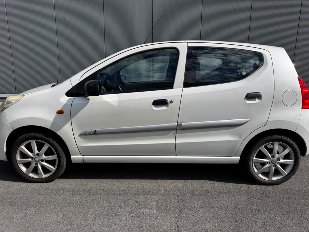 Suzuki Alto - 1.0 Silver-line 1.0 Silver-line